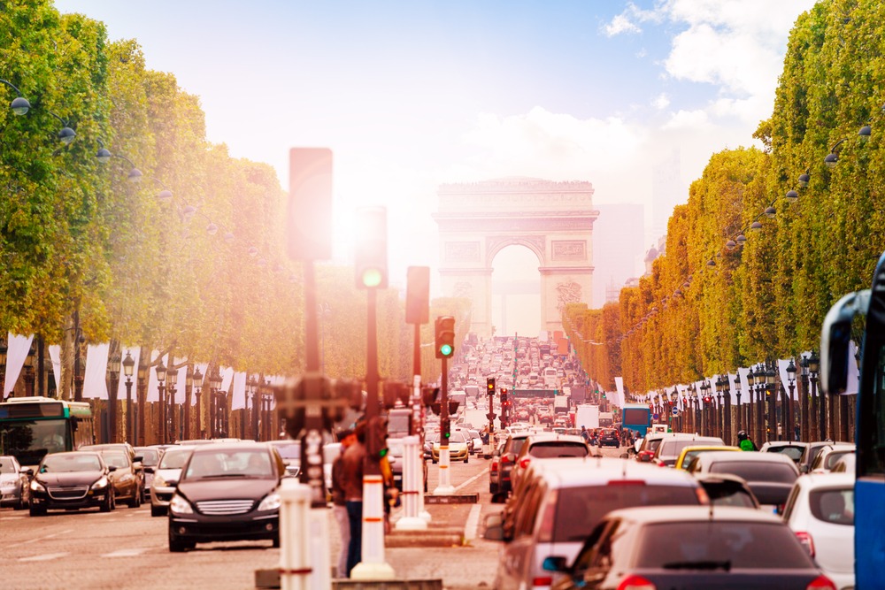 Traffic in Paris on the Champs Elysées