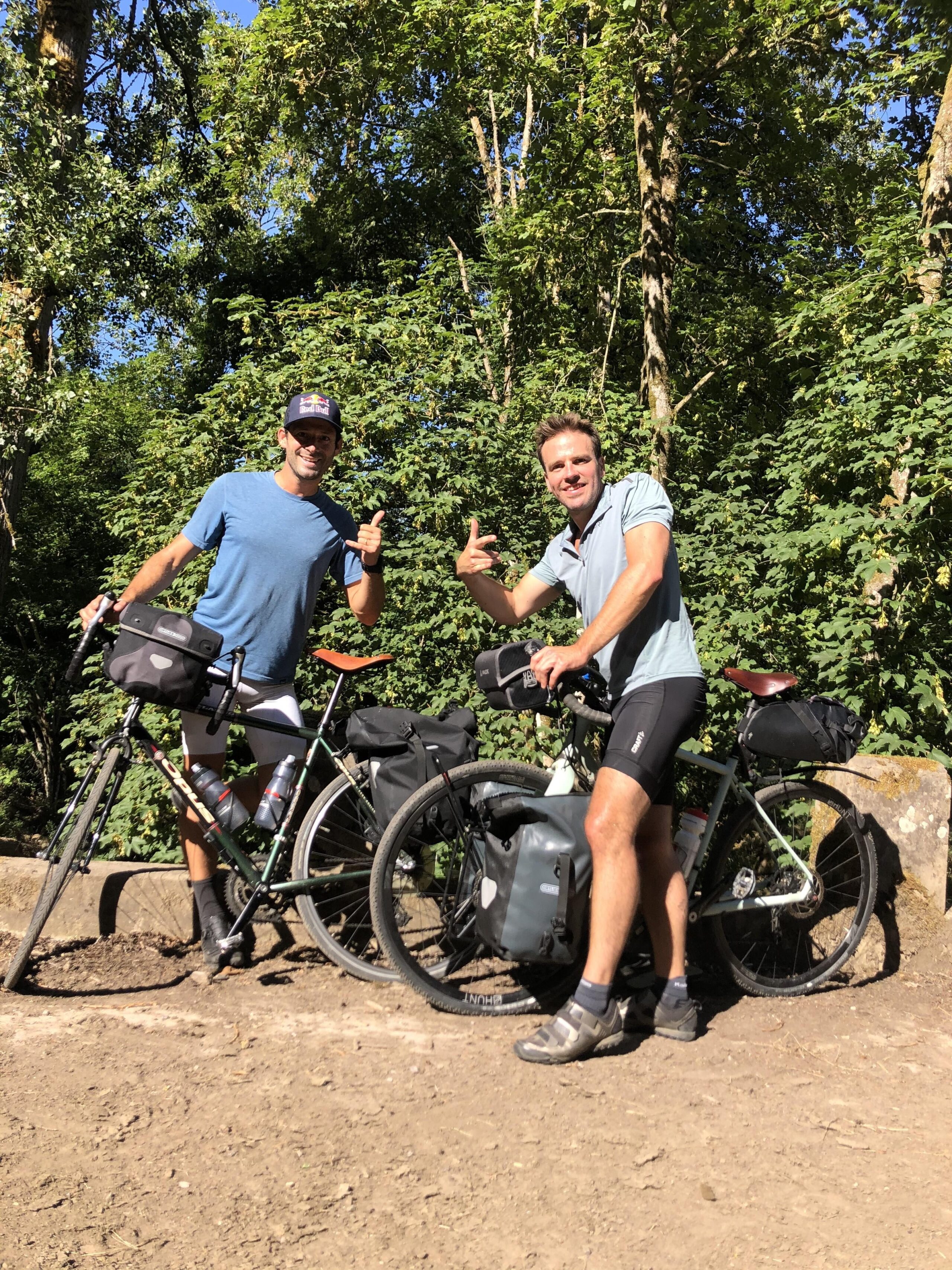 Tom de Dorlodot lors de ses randonnées à vélo